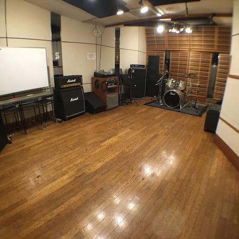 A studio (35㎡)